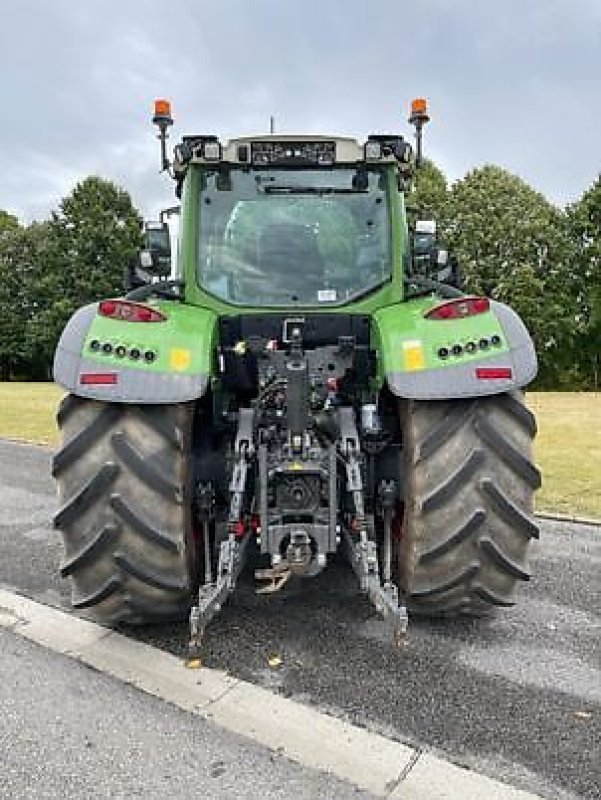 Traktor van het type Fendt 724 VARIO PROFI PLUS, Gebrauchtmaschine in Monferran-Savès (Foto 4)