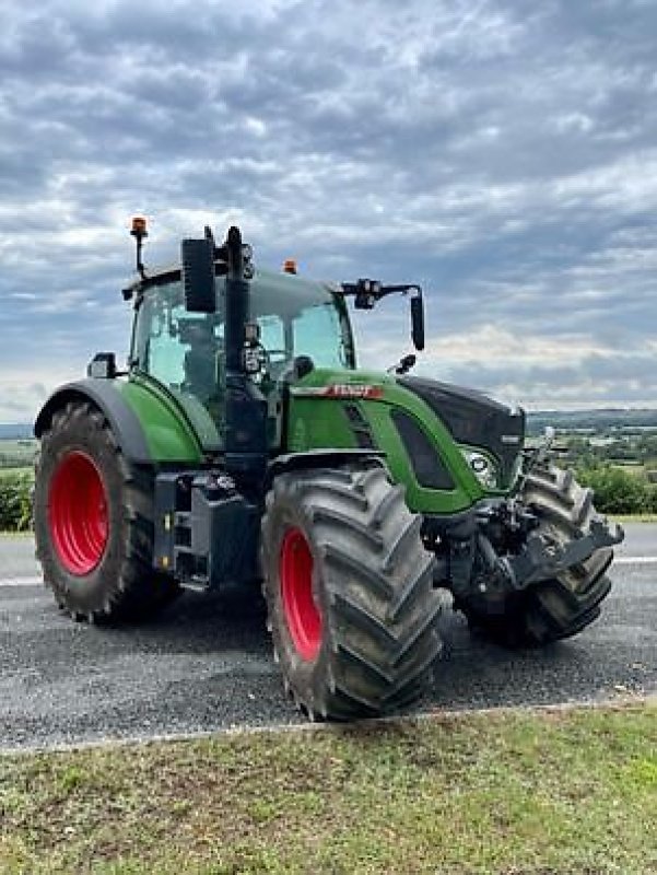 Traktor van het type Fendt 724 VARIO PROFI PLUS, Gebrauchtmaschine in Monferran-Savès (Foto 1)