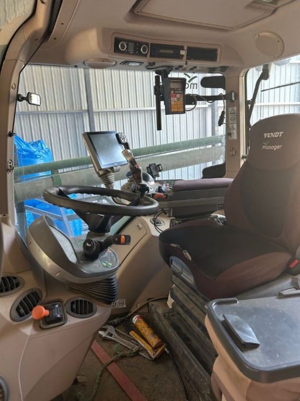 Traktor of the type Fendt 724 VARIO PROFI PLUS, Gebrauchtmaschine in BOULOGNE SUR GESSE (Picture 5)