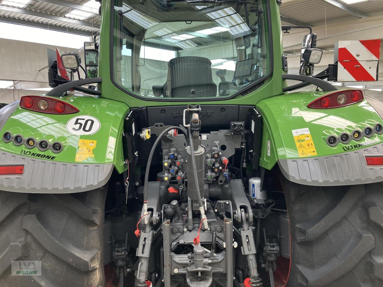 Traktor of the type Fendt 724 Vario Profi Plus, Gebrauchtmaschine in Spelle (Picture 11)