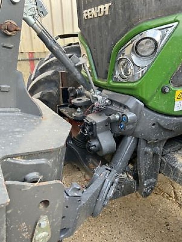 Traktor van het type Fendt 724 VARIO PROFI + SETTING 2, Gebrauchtmaschine in Monferran-Savès (Foto 4)