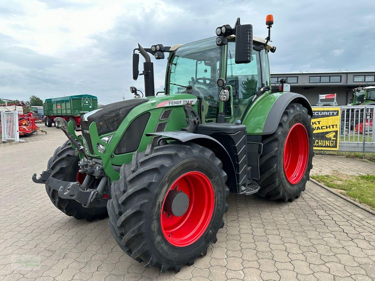 Traktor типа Fendt 724 Vario Profi, Gebrauchtmaschine в Coppenbruegge (Фотография 2)