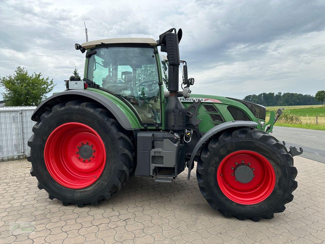 Traktor του τύπου Fendt 724 Vario Profi, Gebrauchtmaschine σε Coppenbruegge (Φωτογραφία 8)