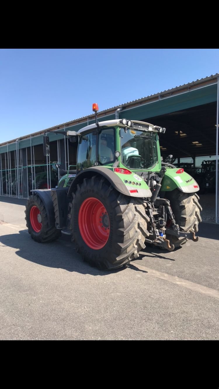 Traktor типа Fendt 724 Vario Profi, Gebrauchtmaschine в Wendelsheim (Фотография 1)