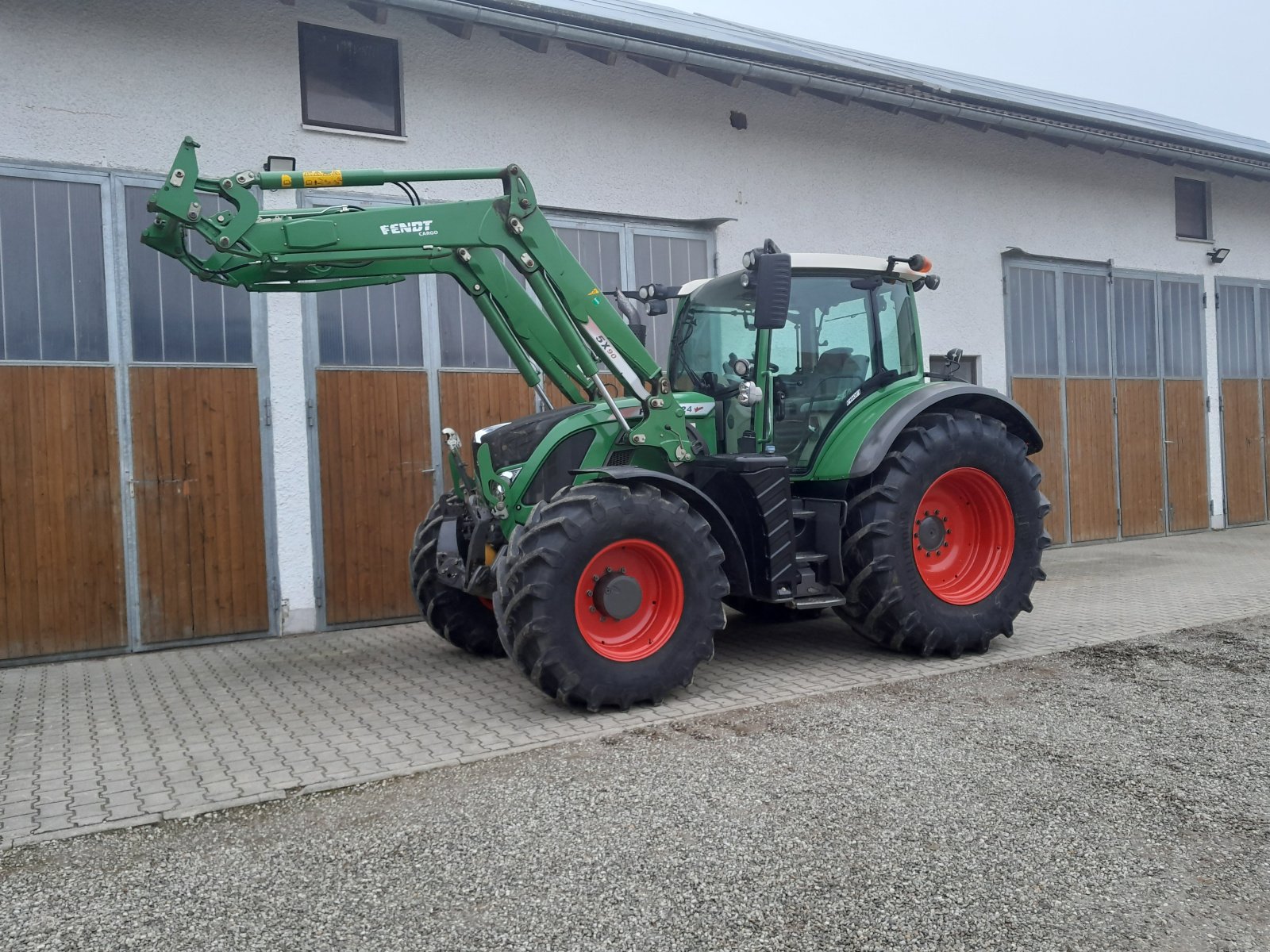 Traktor a típus Fendt 724 Vario Profi, Gebrauchtmaschine ekkor: Neumarkt Sankt.Veit (Kép 1)