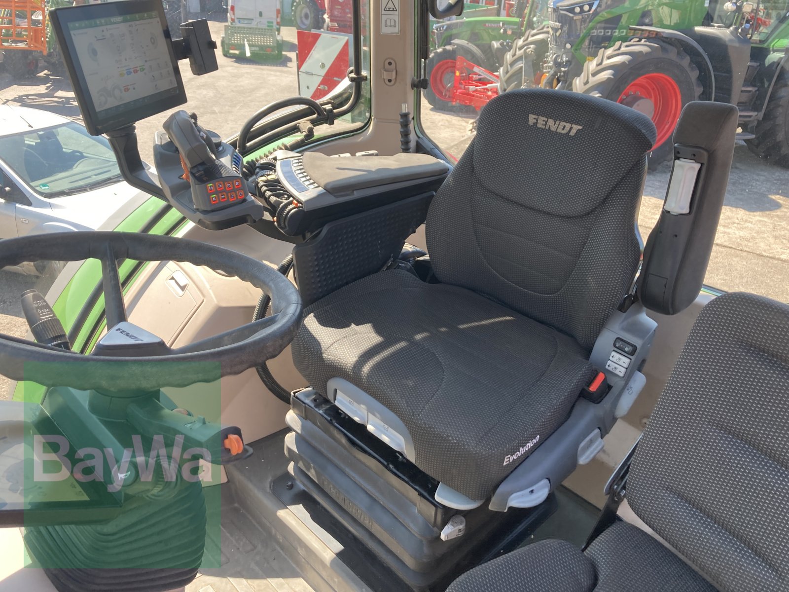 Traktor a típus Fendt 724 Vario ProfiPlus Gen6 Setting 2 RTK + Cargo 5x90, Gebrauchtmaschine ekkor: Dinkelsbühl (Kép 12)