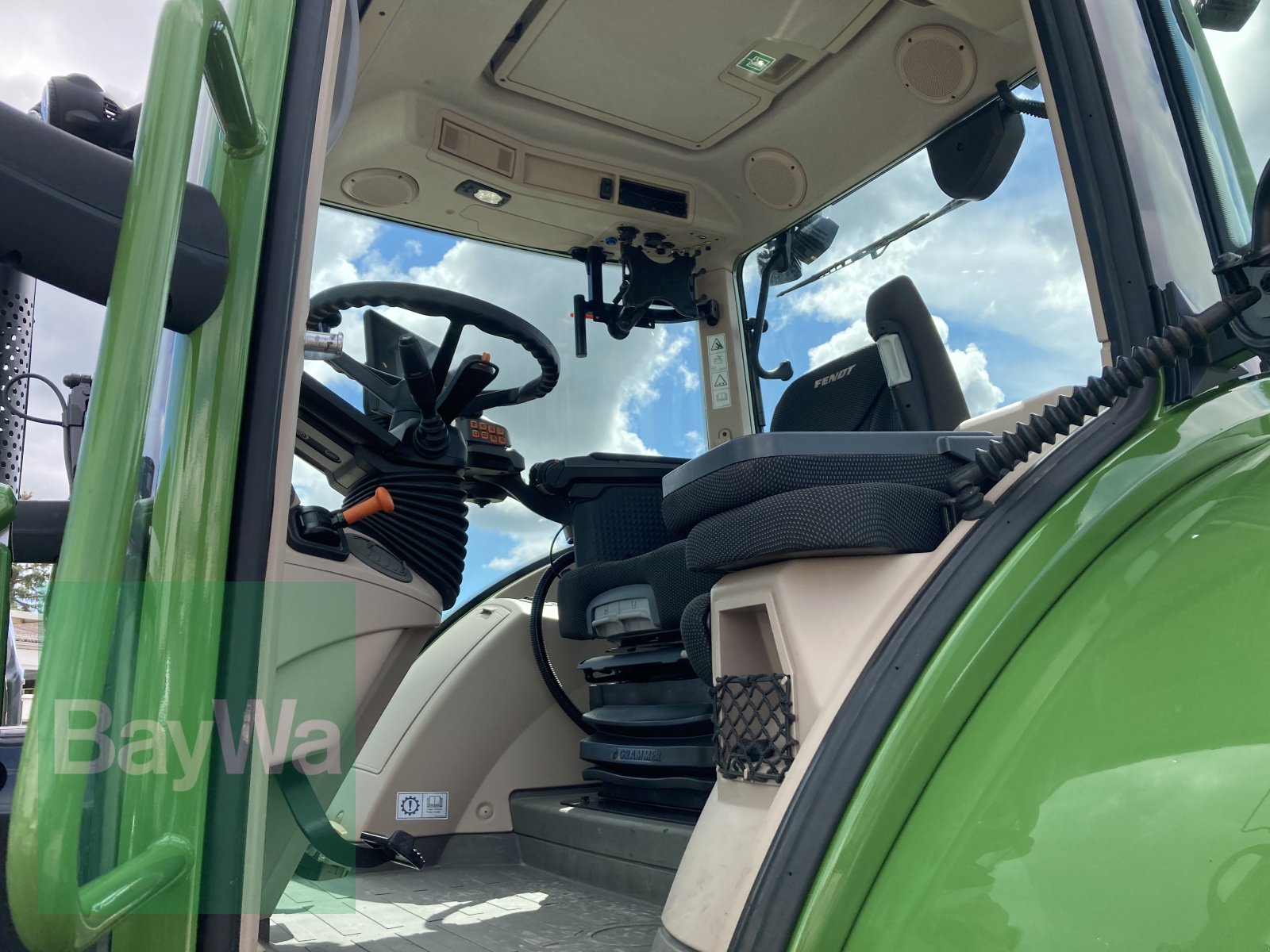 Traktor Türe ait Fendt 724 Vario ProfiPlus Gen6 Setting 2, Gebrauchtmaschine içinde Dinkelsbühl (resim 10)