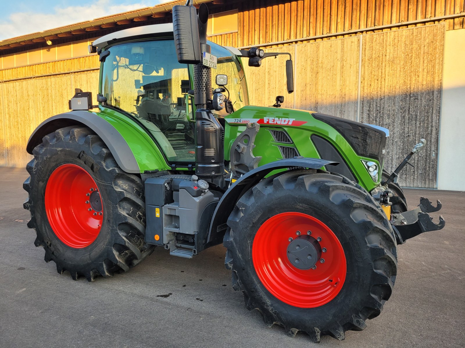 Traktor typu Fendt 724 Vario ProfiPlus, RTK, SectionControl, Frontlader etc., Gebrauchtmaschine w Bobingen (Zdjęcie 1)