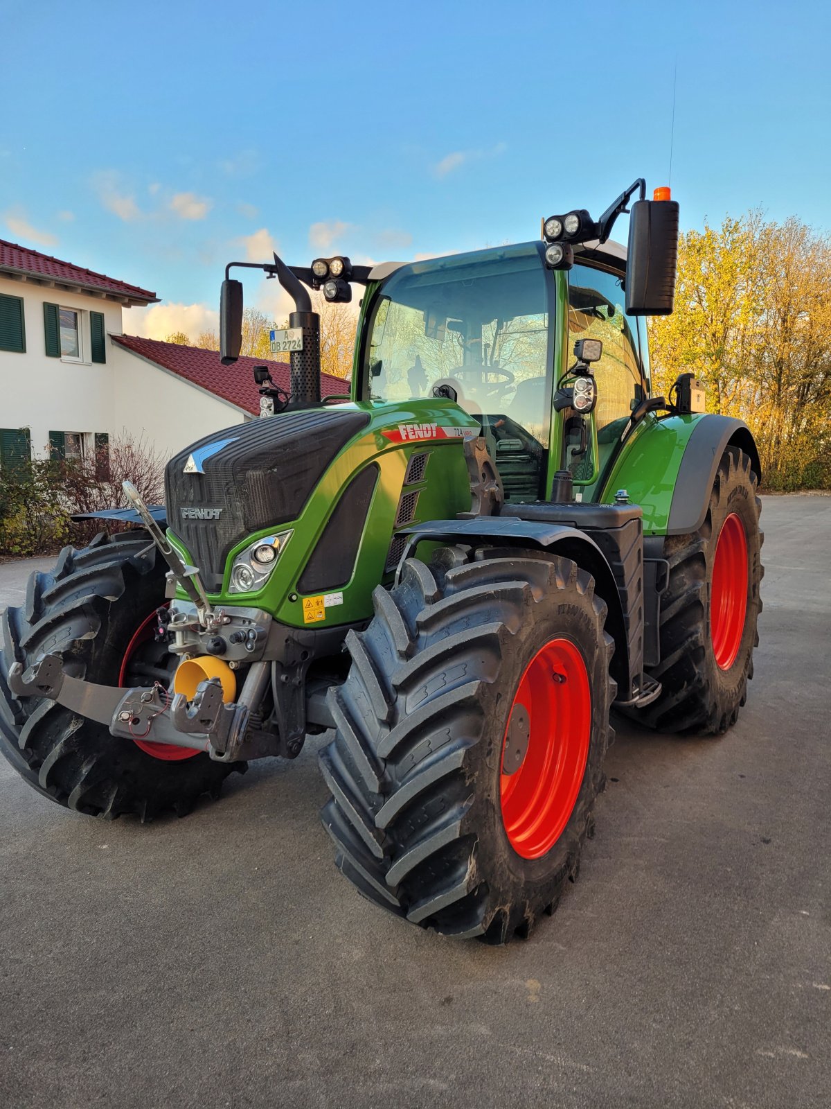 Traktor Türe ait Fendt 724 Vario ProfiPlus RTK SectionControl Frontlader, Gebrauchtmaschine içinde Bobingen (resim 1)