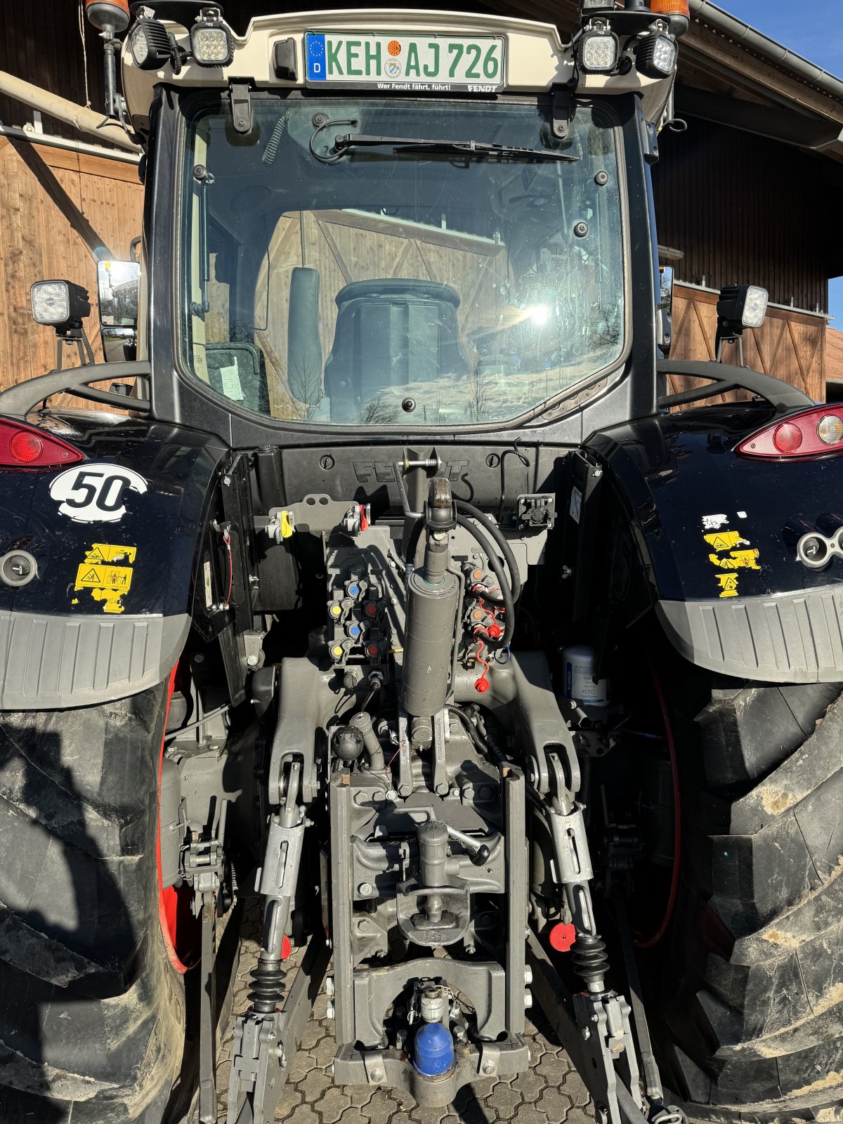 Traktor of the type Fendt 724 Vario ProfiPlus S4 RTK, Gebrauchtmaschine in Kelheim (Picture 8)