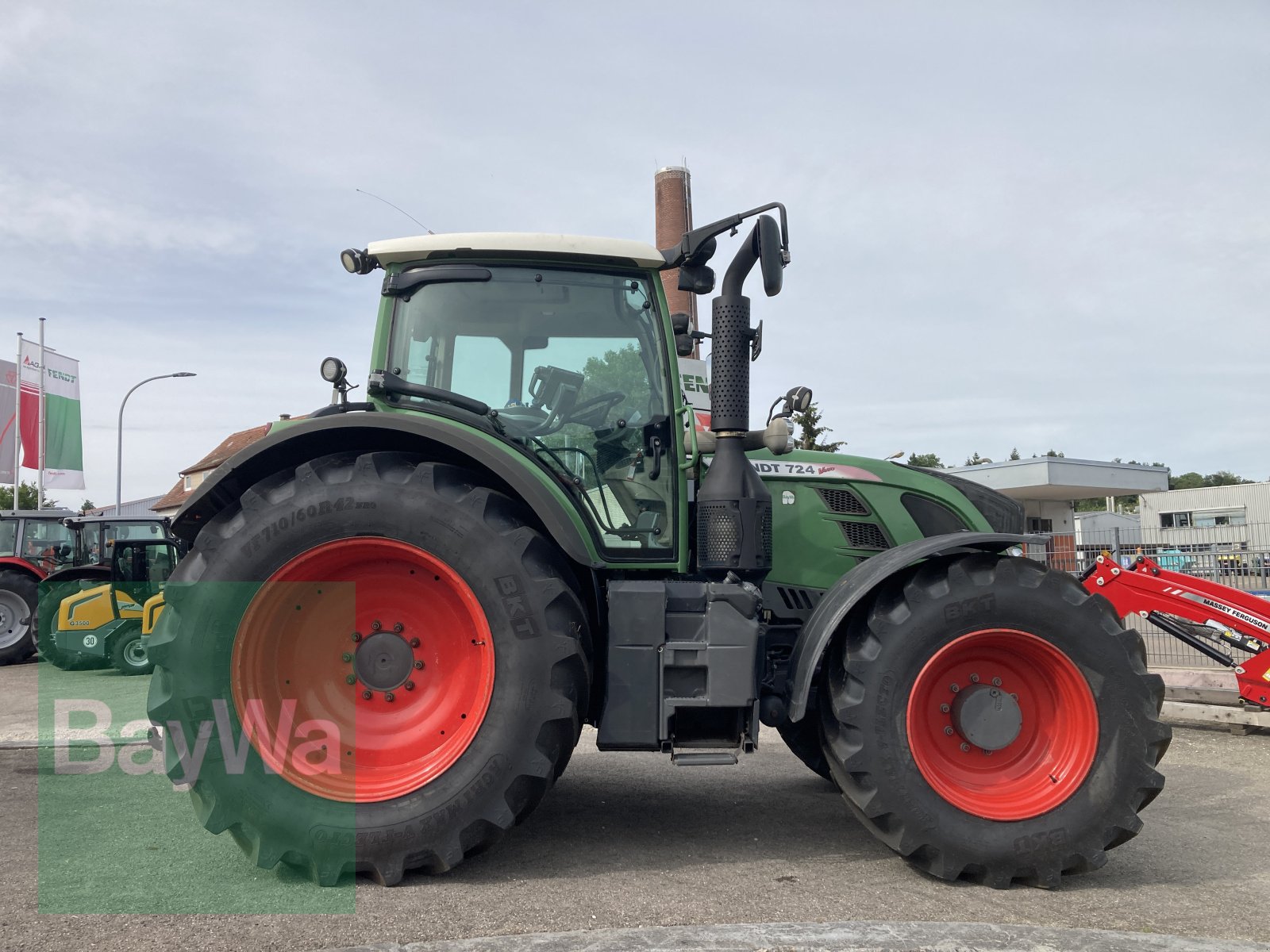 Traktor Türe ait Fendt 724 Vario ProfiPlus SCR *Motor überholt*, Gebrauchtmaschine içinde Dinkelsbühl (resim 10)