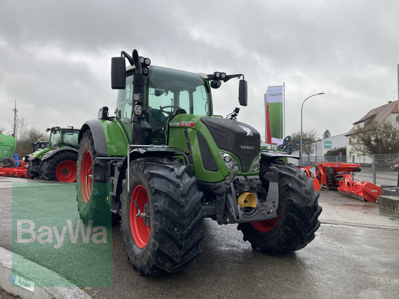 Traktor des Typs Fendt 724 Vario ProfiPlus Setting 2 Gen3 Reifendruckreglanlage, Gebrauchtmaschine in Dinkelsbühl (Bild 2)