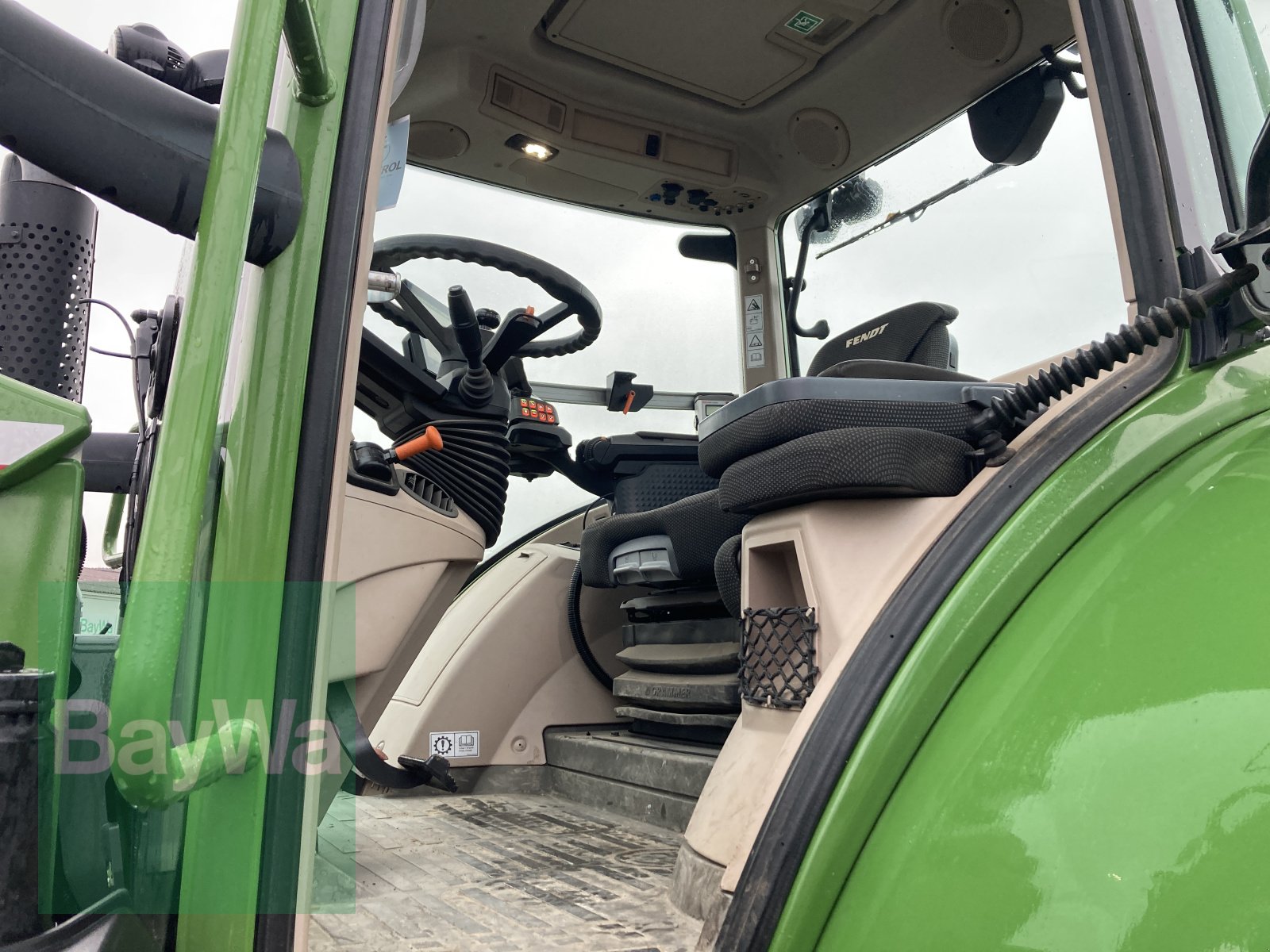 Traktor des Typs Fendt 724 Vario ProfiPlus Setting 2 Gen3 Reifendruckreglanlage, Gebrauchtmaschine in Dinkelsbühl (Bild 15)