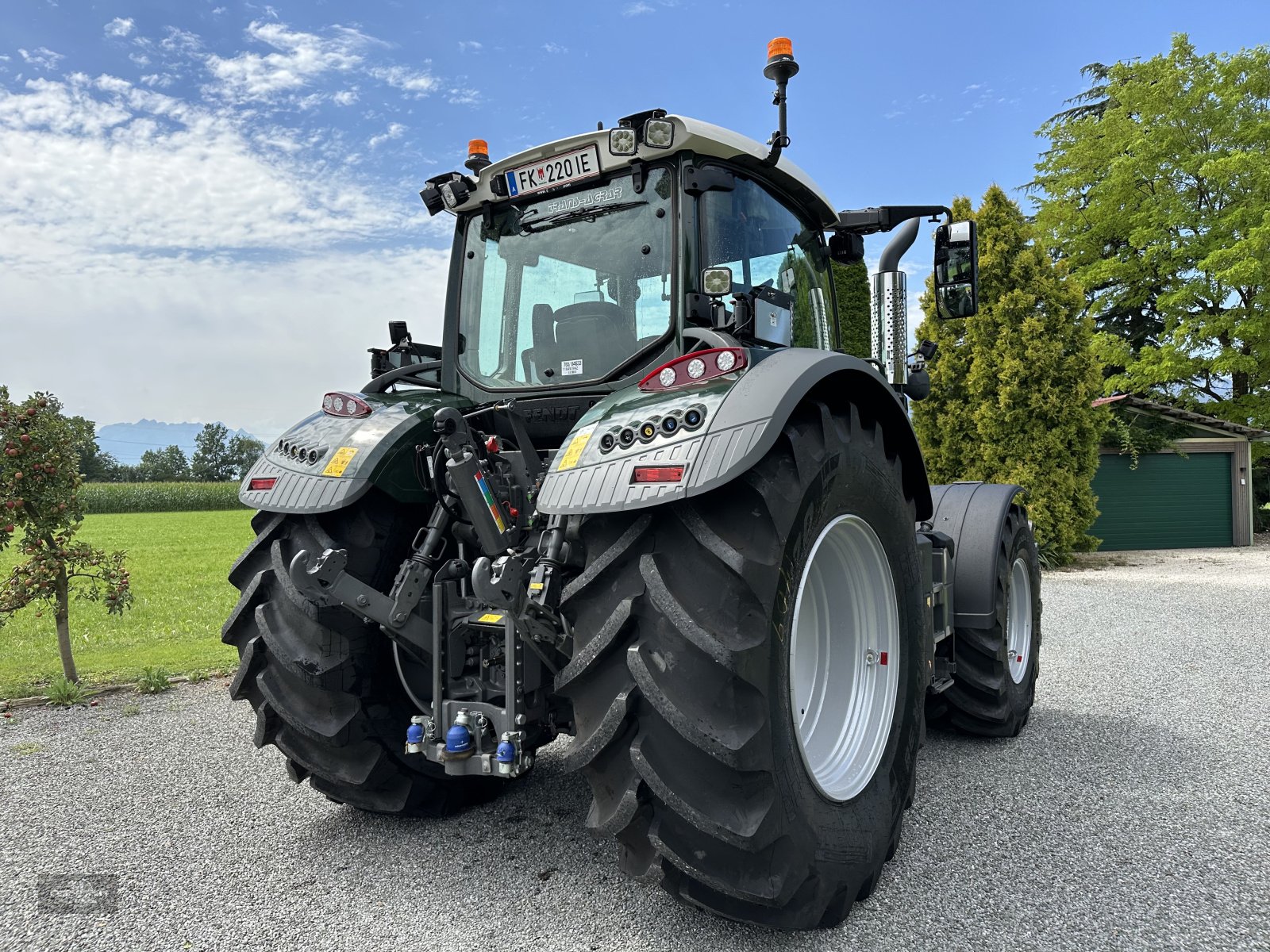 Traktor van het type Fendt 724 Vario ProfiPlus, Gebrauchtmaschine in Rankweil (Foto 10)