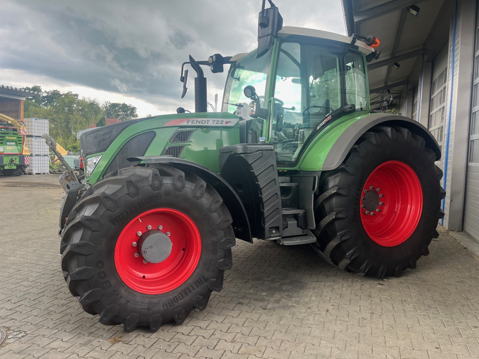 Traktor Türe ait Fendt 724 Vario ProfiPlus, Gebrauchtmaschine içinde Tuntenhausen (resim 5)