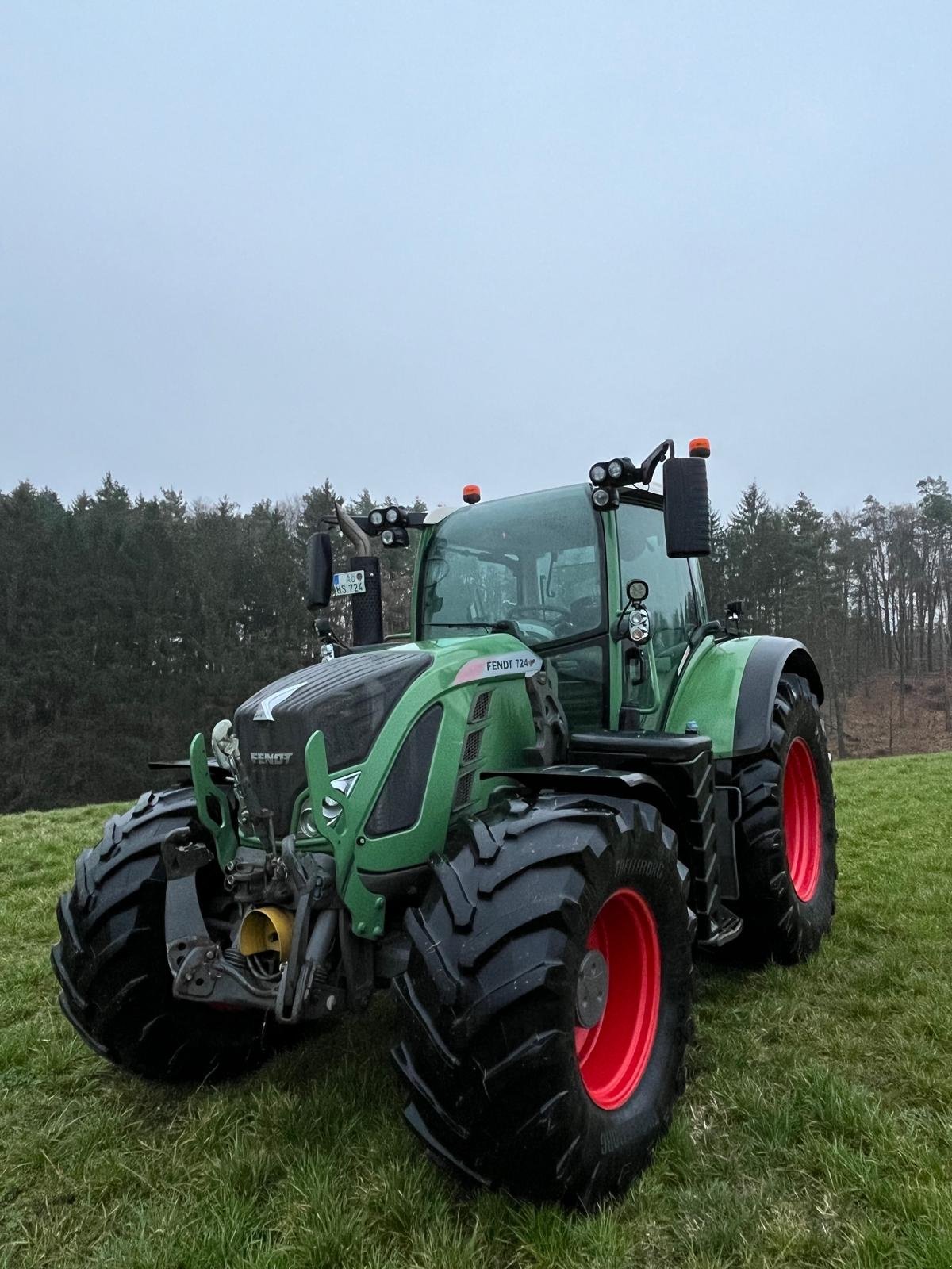 Traktor typu Fendt 724 Vario ProfiPlus, Gebrauchtmaschine w Erlbach (Zdjęcie 1)