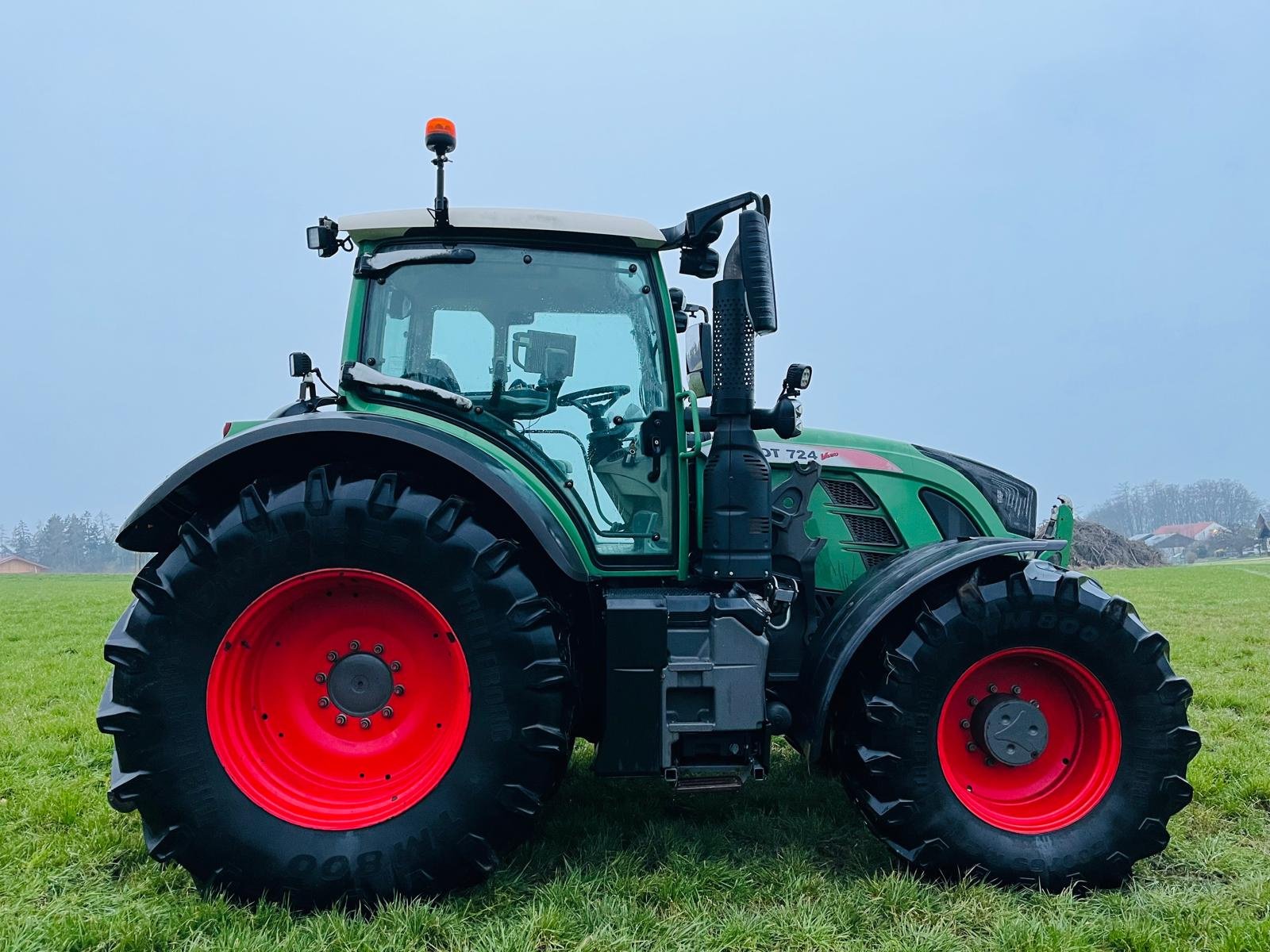 Traktor del tipo Fendt 724 Vario ProfiPlus, Gebrauchtmaschine In Erlbach (Immagine 5)