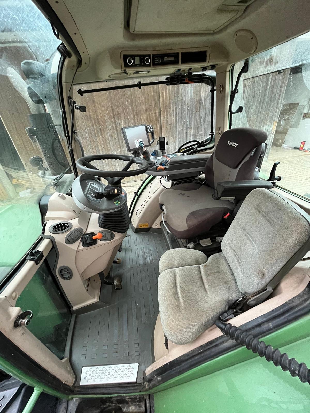 Traktor del tipo Fendt 724 Vario ProfiPlus, Gebrauchtmaschine en Erlbach (Imagen 9)