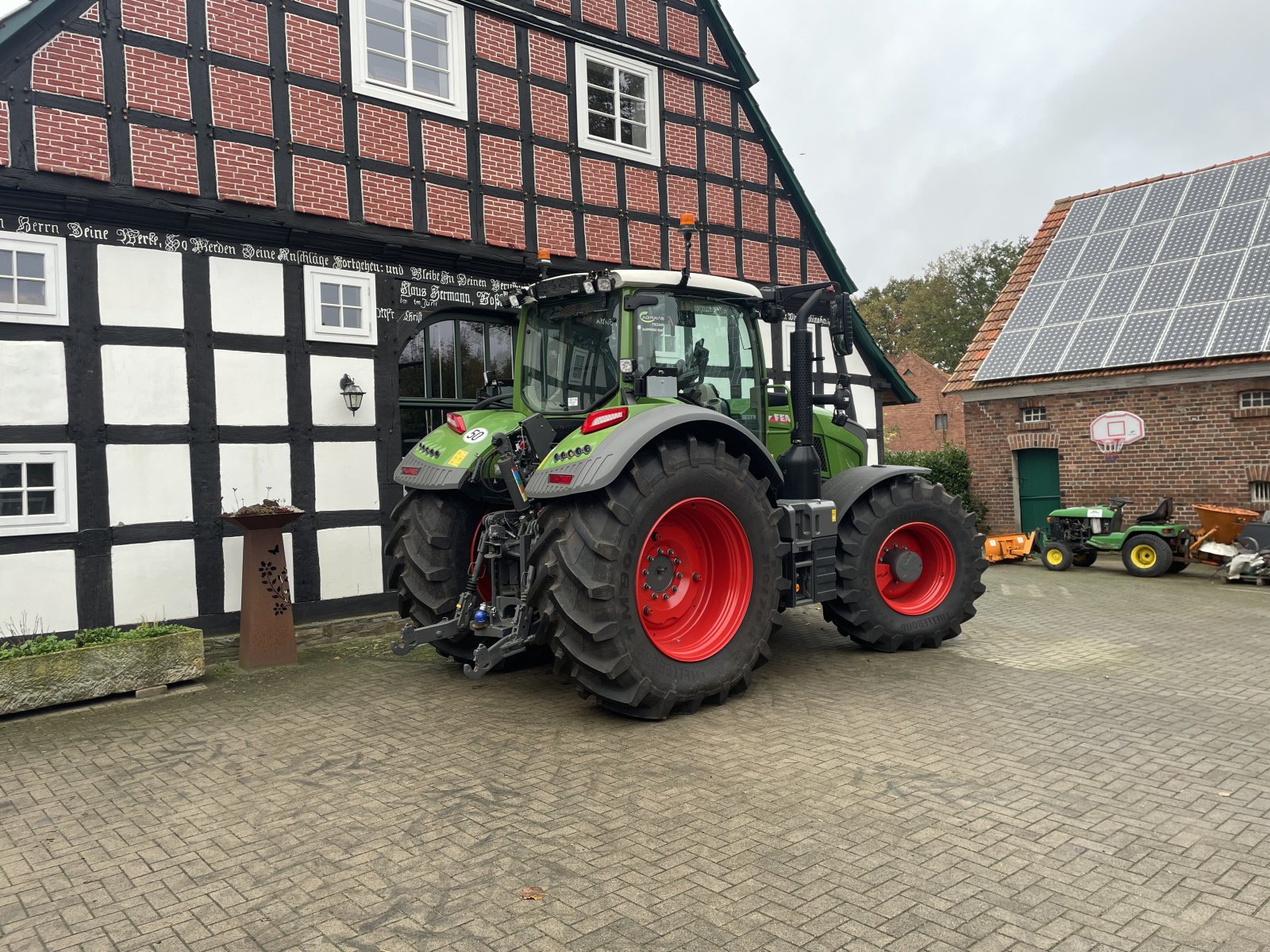 Traktor tip Fendt 724 Vario ProfiPlus, Gebrauchtmaschine in Hunteburg (Poză 5)