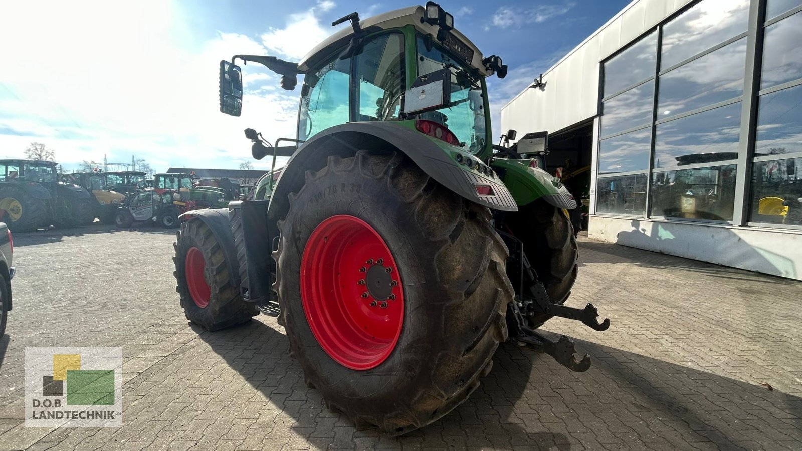 Traktor van het type Fendt 724 Vario ProfiPlus, Gebrauchtmaschine in Regensburg (Foto 8)