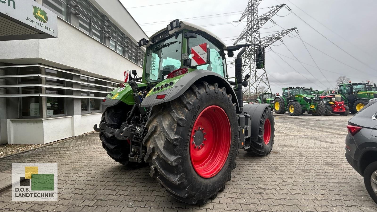 Traktor типа Fendt 724 Vario ProfiPlus, Gebrauchtmaschine в Regensburg (Фотография 7)