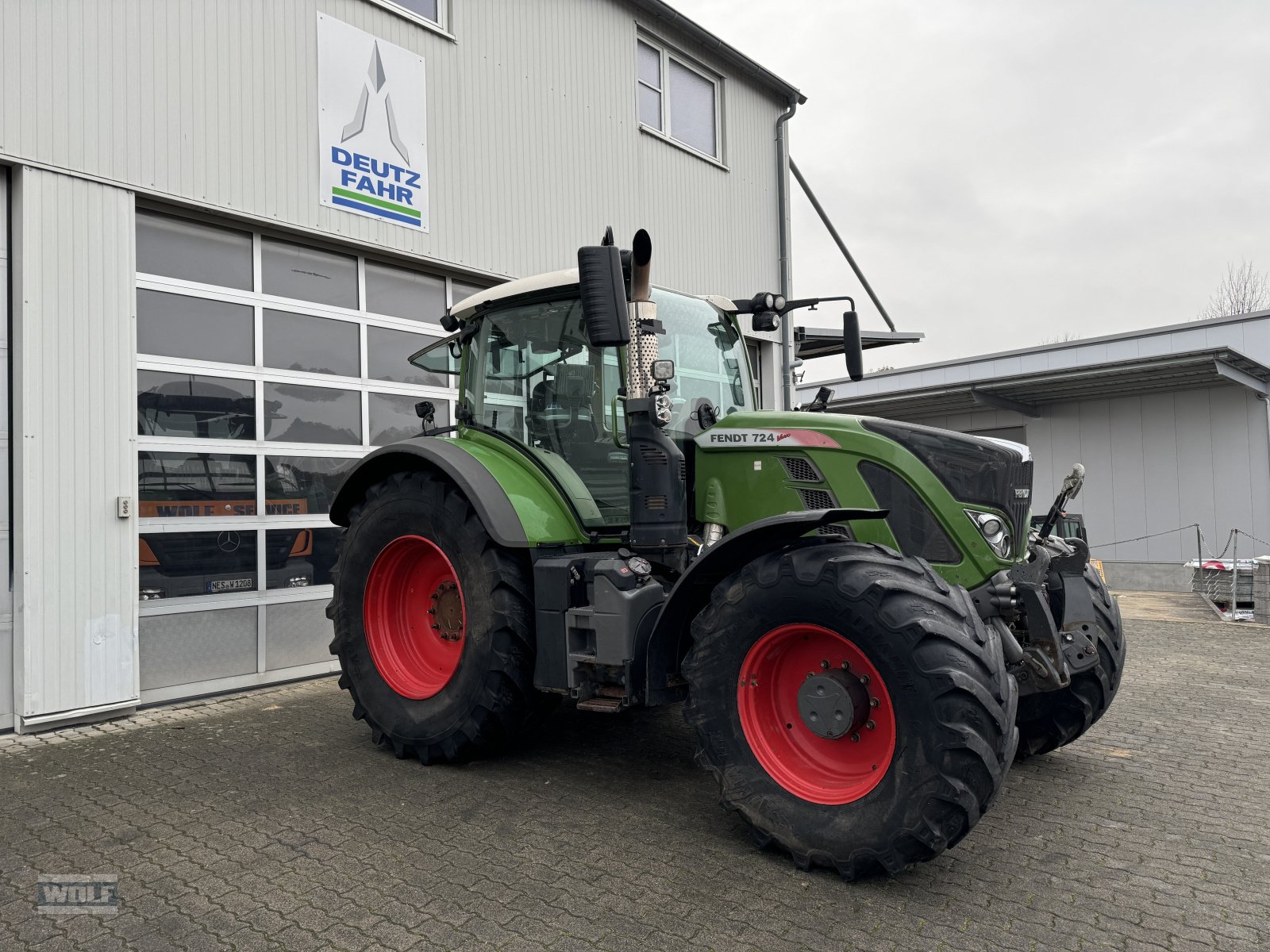 Traktor Türe ait Fendt 724 Vario ProfiPlus, Gebrauchtmaschine içinde Bad Neustadt a.d. Saale (resim 9)