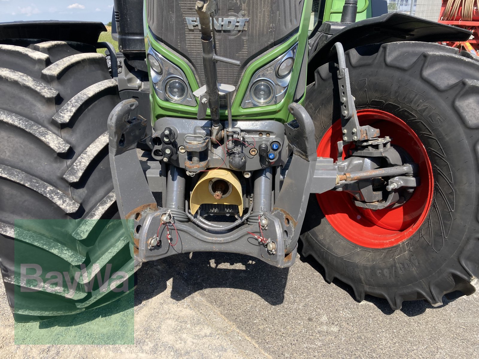 Traktor des Typs Fendt 724 Vario ProfiPlus, Gebrauchtmaschine in Giebelstadt (Bild 3)