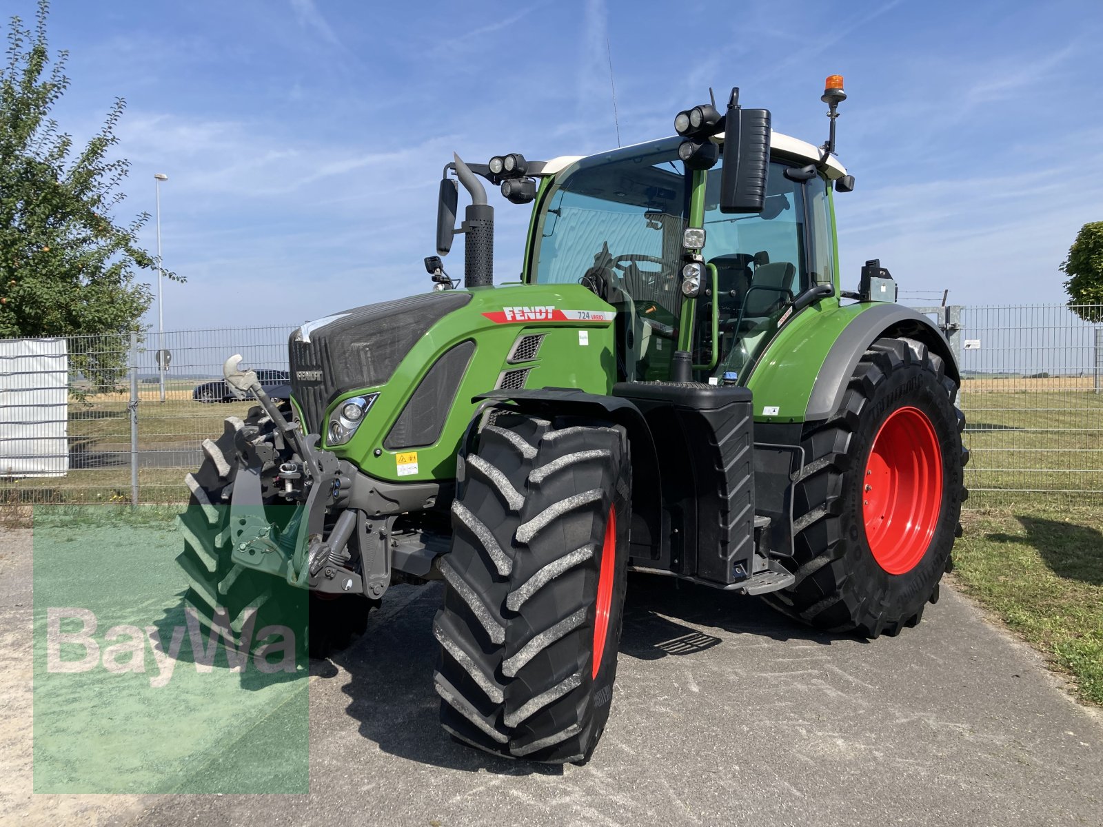 Traktor del tipo Fendt 724 Vario ProfiPlus, Gebrauchtmaschine en Giebelstadt (Imagen 1)