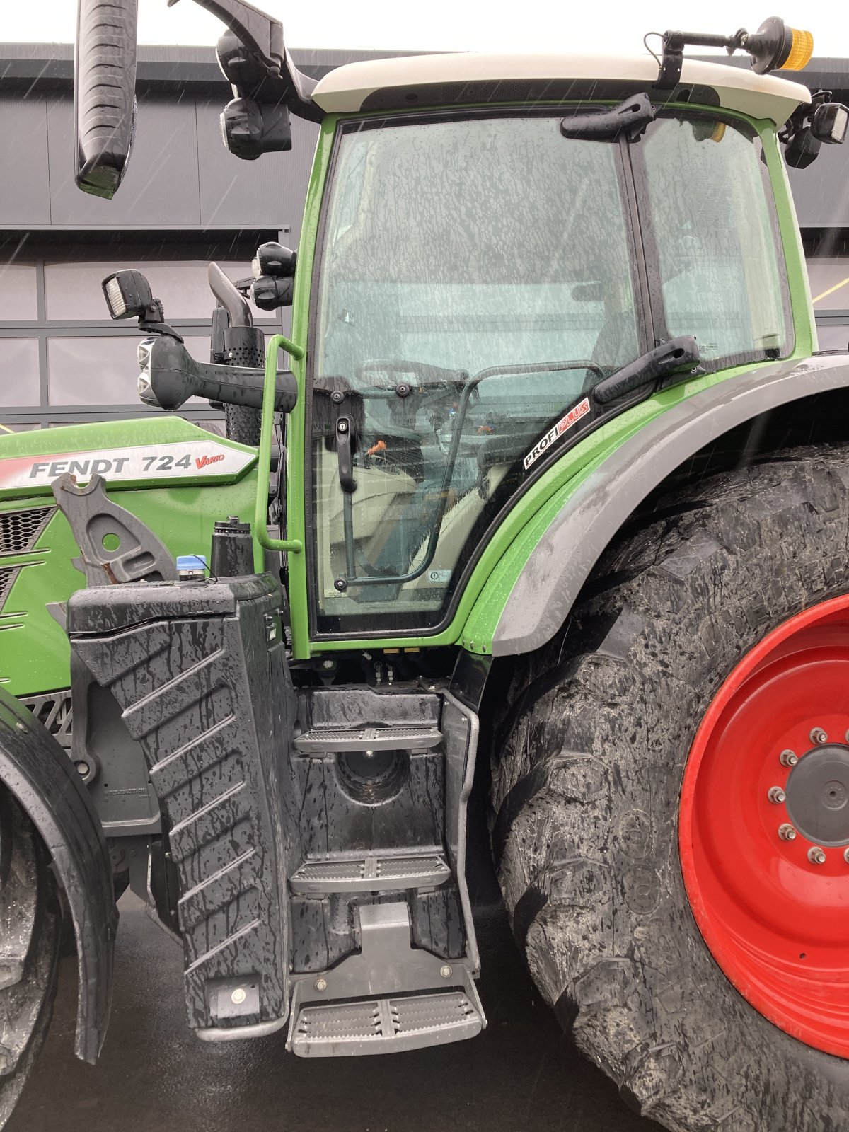 Traktor za tip Fendt 724 Vario ProfiPlus, Gebrauchtmaschine u Wülfershausen an der Saale (Slika 5)