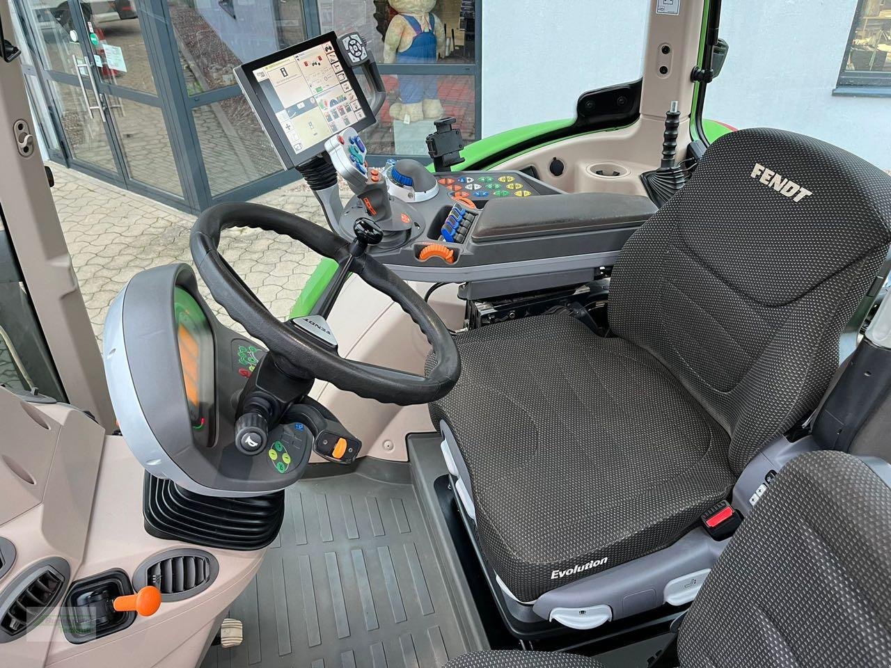 Traktor du type Fendt 724 Vario ProfiPlus, Gebrauchtmaschine en Coppenbruegge (Photo 5)