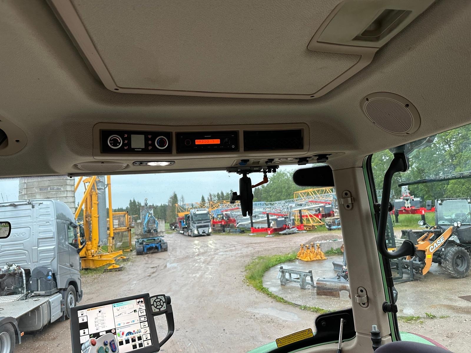 Traktor des Typs Fendt 724 Vario ProfiPlus, Gebrauchtmaschine in Donaueschingen (Bild 10)