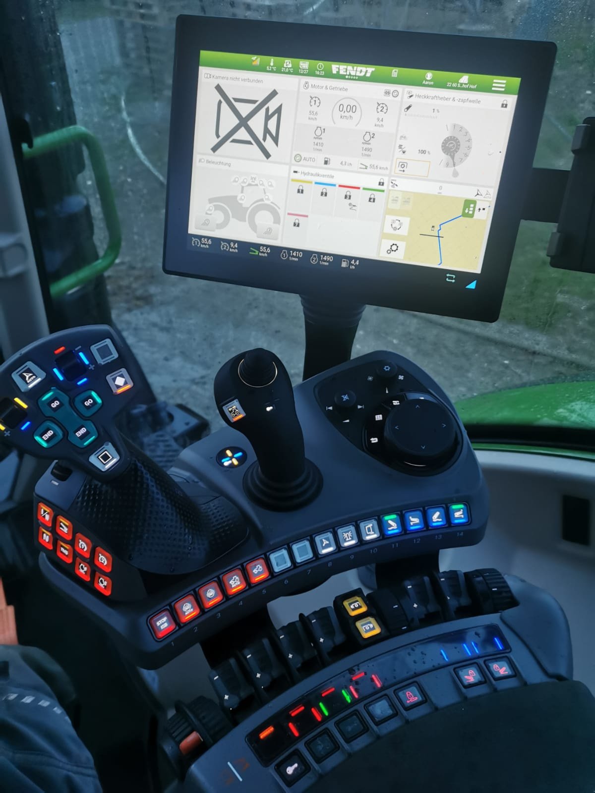 Traktor tip Fendt 724 Vario ProfiPlus, Gebrauchtmaschine in Westhausen (Poză 3)