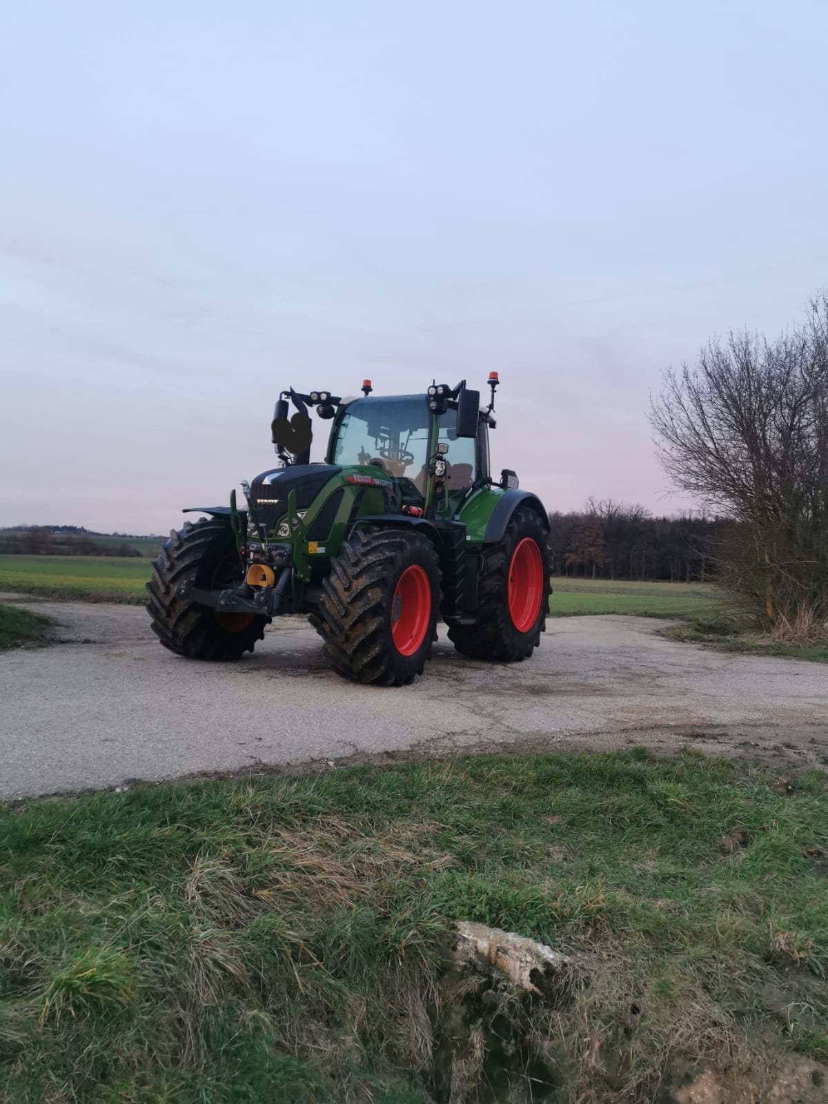 Traktor типа Fendt 724 Vario ProfiPlus, Gebrauchtmaschine в Westhausen (Фотография 8)