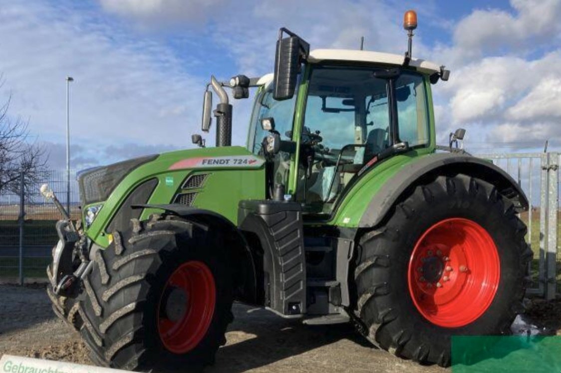 Traktor of the type Fendt 724 Vario ProfiPlus, Gebrauchtmaschine in Tittmoning (Picture 1)