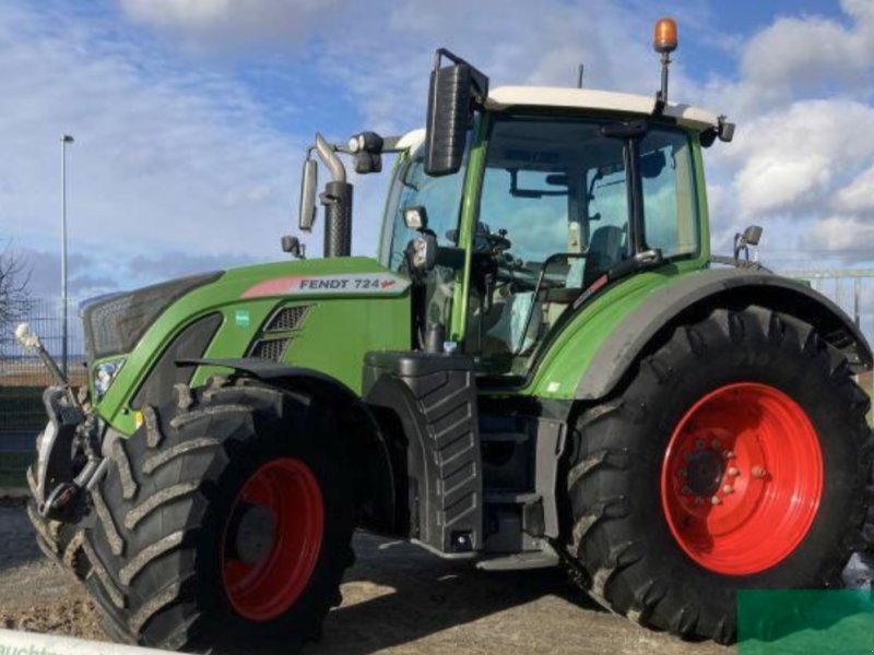 Traktor of the type Fendt 724 Vario ProfiPlus, Gebrauchtmaschine in Tittmoning (Picture 1)