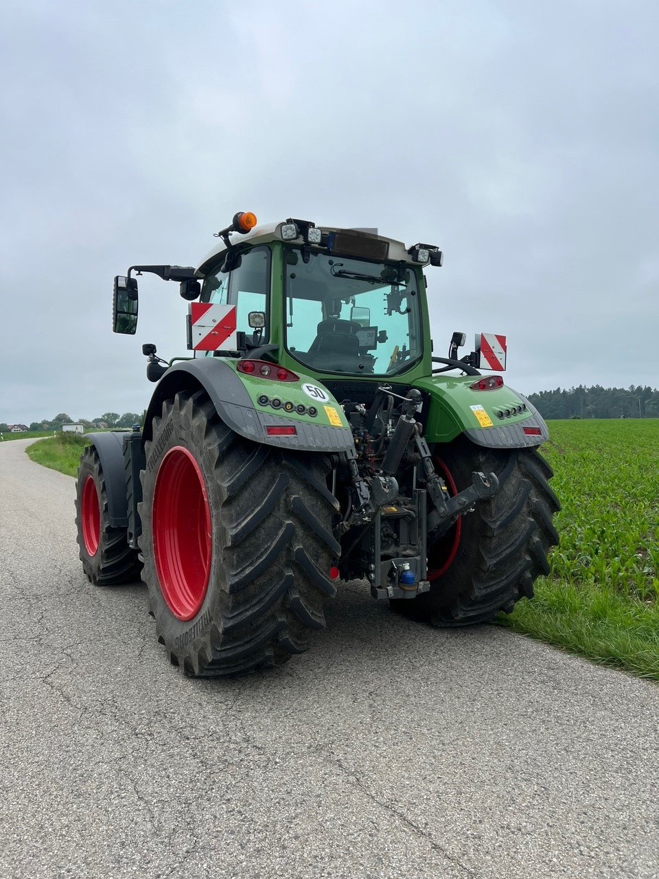 Traktor Türe ait Fendt 724 Vario ProfiPlus, Gebrauchtmaschine içinde Allershausen (resim 4)