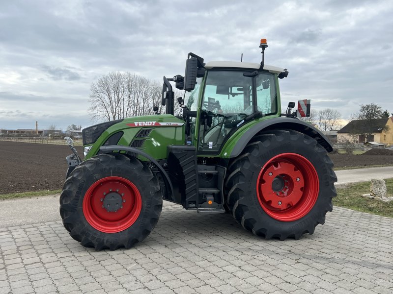 Traktor Türe ait Fendt 724 Vario ProfiPlus, Gebrauchtmaschine içinde Reimlingen (resim 1)