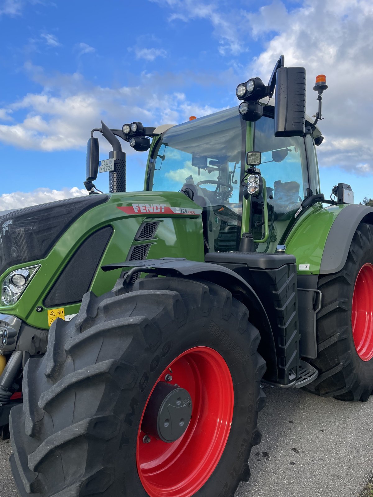 Traktor van het type Fendt 724 Vario ProfiPlus, Gebrauchtmaschine in Bidingen (Foto 15)