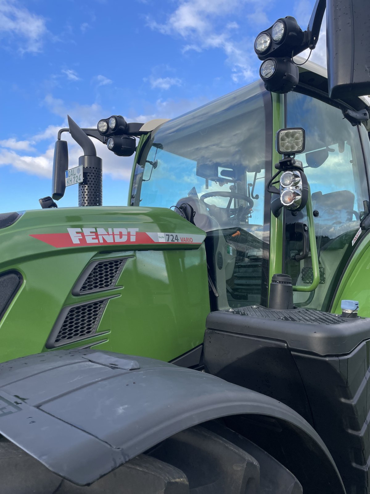 Traktor van het type Fendt 724 Vario ProfiPlus, Gebrauchtmaschine in Bidingen (Foto 16)