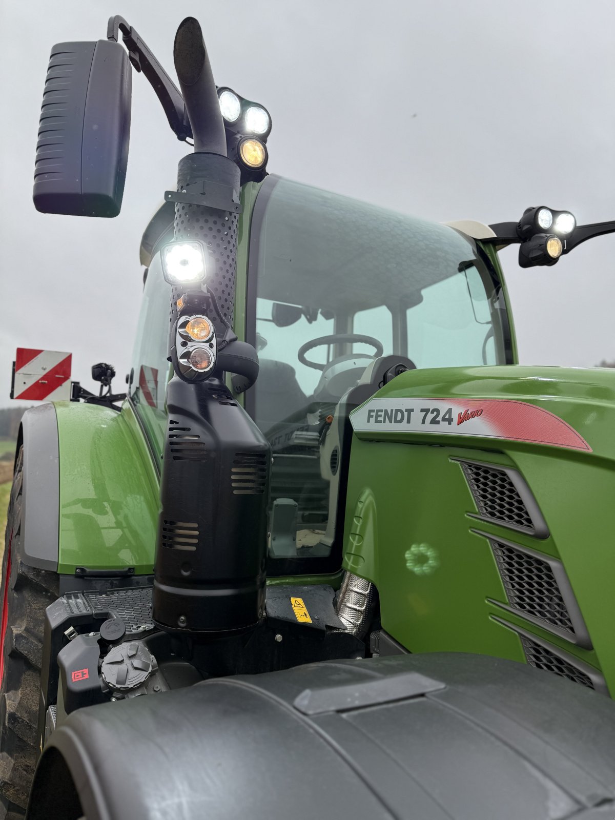 Traktor типа Fendt 724 Vario ProfiPlus, Gebrauchtmaschine в Kastl (Фотография 8)