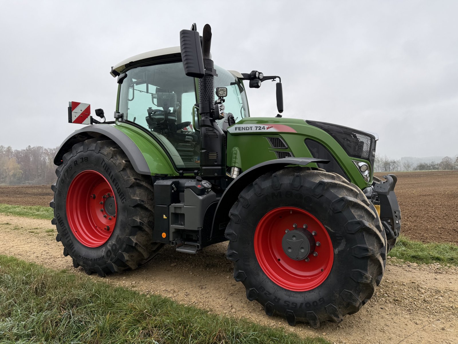 Traktor типа Fendt 724 Vario ProfiPlus, Gebrauchtmaschine в Kastl (Фотография 19)