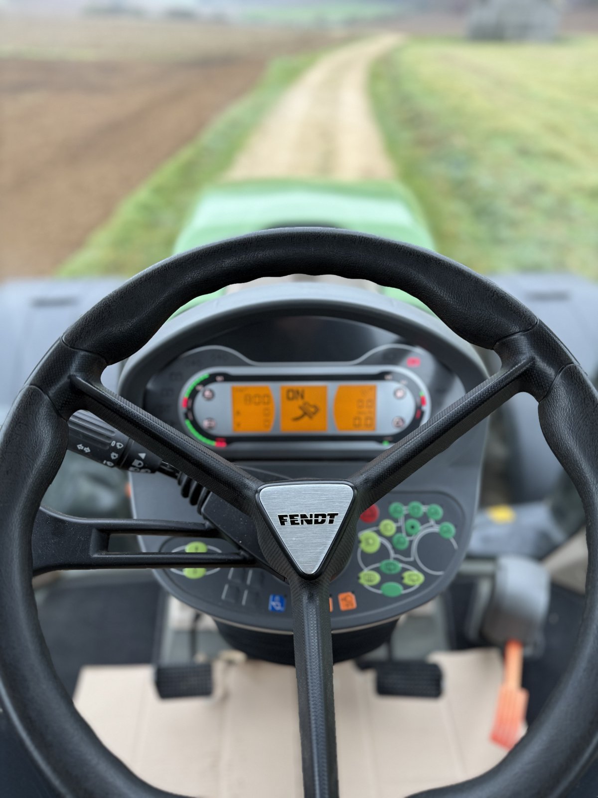 Traktor типа Fendt 724 Vario ProfiPlus, Gebrauchtmaschine в Kastl (Фотография 21)