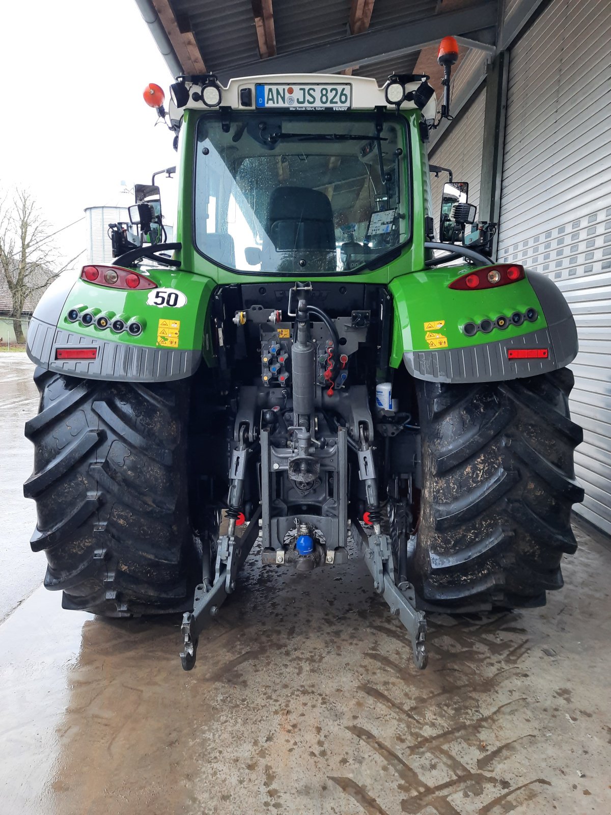 Traktor tipa Fendt 724 Vario ProfiPlus, Gebrauchtmaschine u Leutershausen (Slika 2)