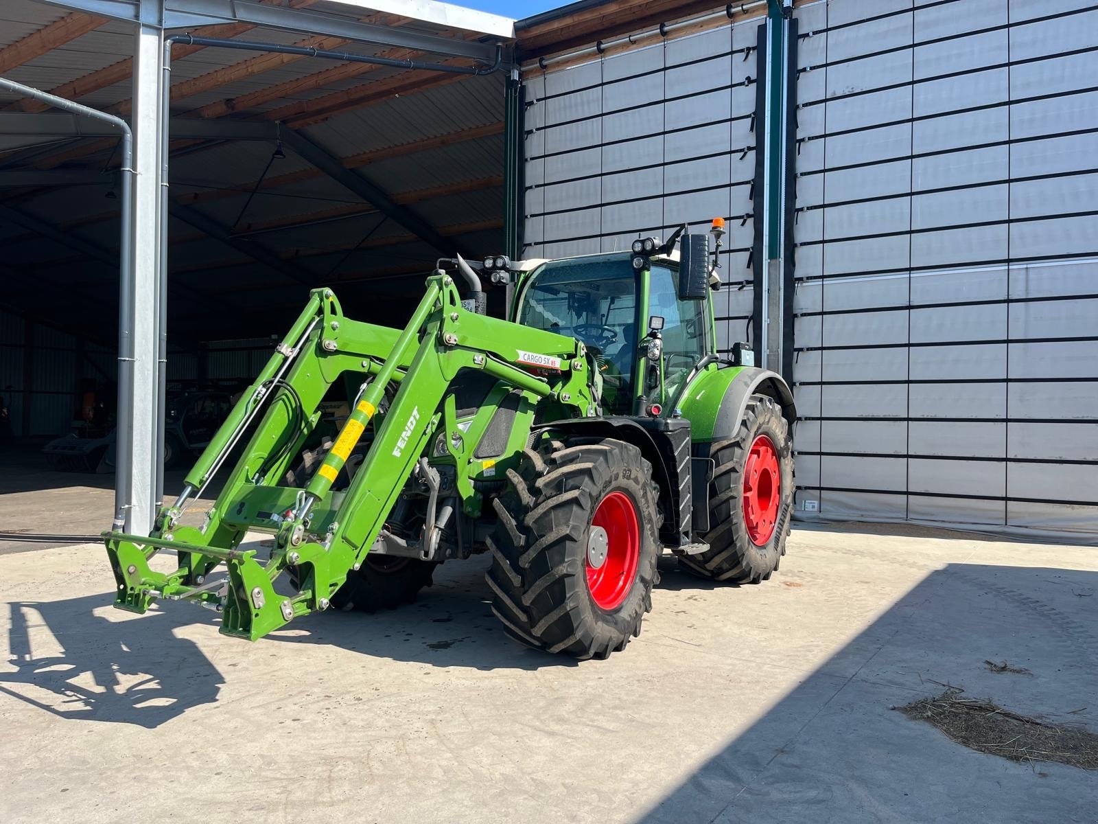 Traktor Türe ait Fendt 724 Vario ProfiPlus, Gebrauchtmaschine içinde 15910 Bersteland (resim 1)