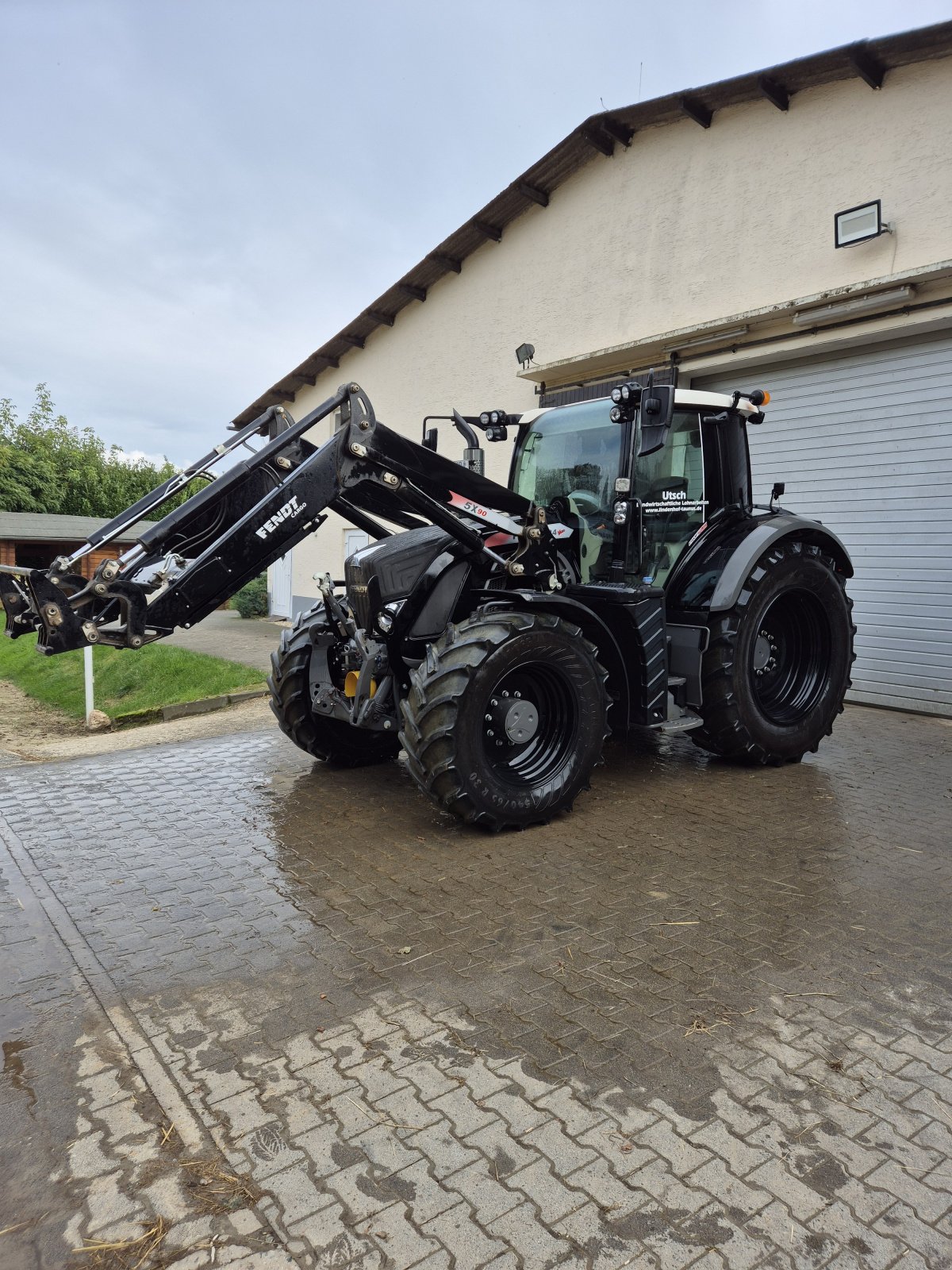 Traktor от тип Fendt 724 Vario ProfiPlus, Gebrauchtmaschine в Idstein (Снимка 2)