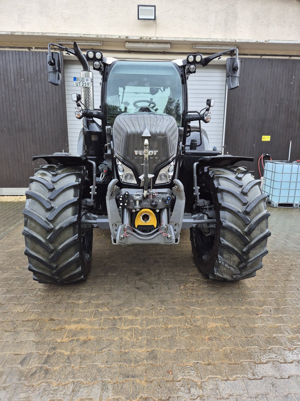 Traktor of the type Fendt 724 Vario ProfiPlus, Gebrauchtmaschine in Idstein (Picture 3)