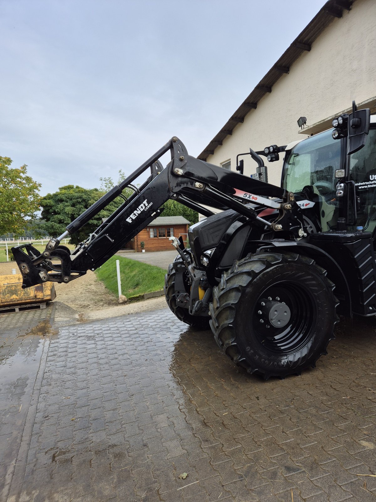 Traktor tip Fendt 724 Vario ProfiPlus, Gebrauchtmaschine in Idstein (Poză 4)