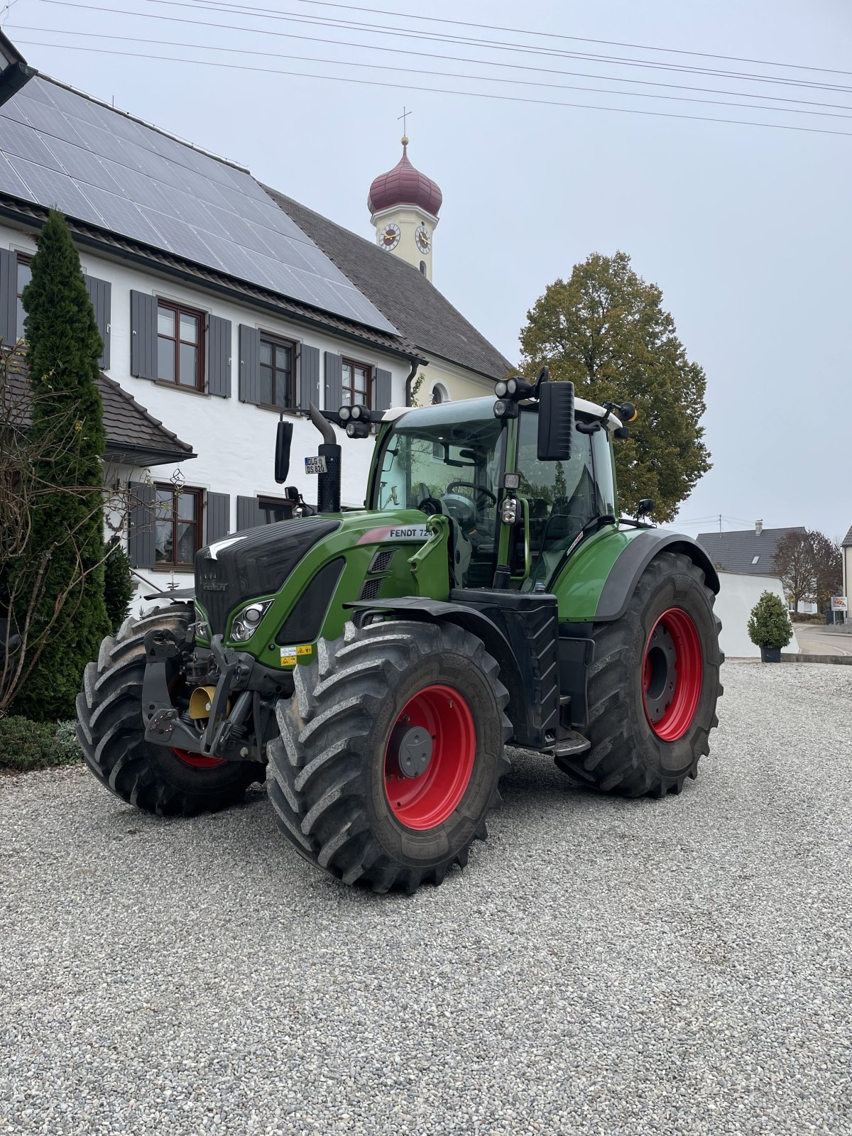 Traktor типа Fendt 724 Vario ProfiPlus, Gebrauchtmaschine в Villenbach (Фотография 1)