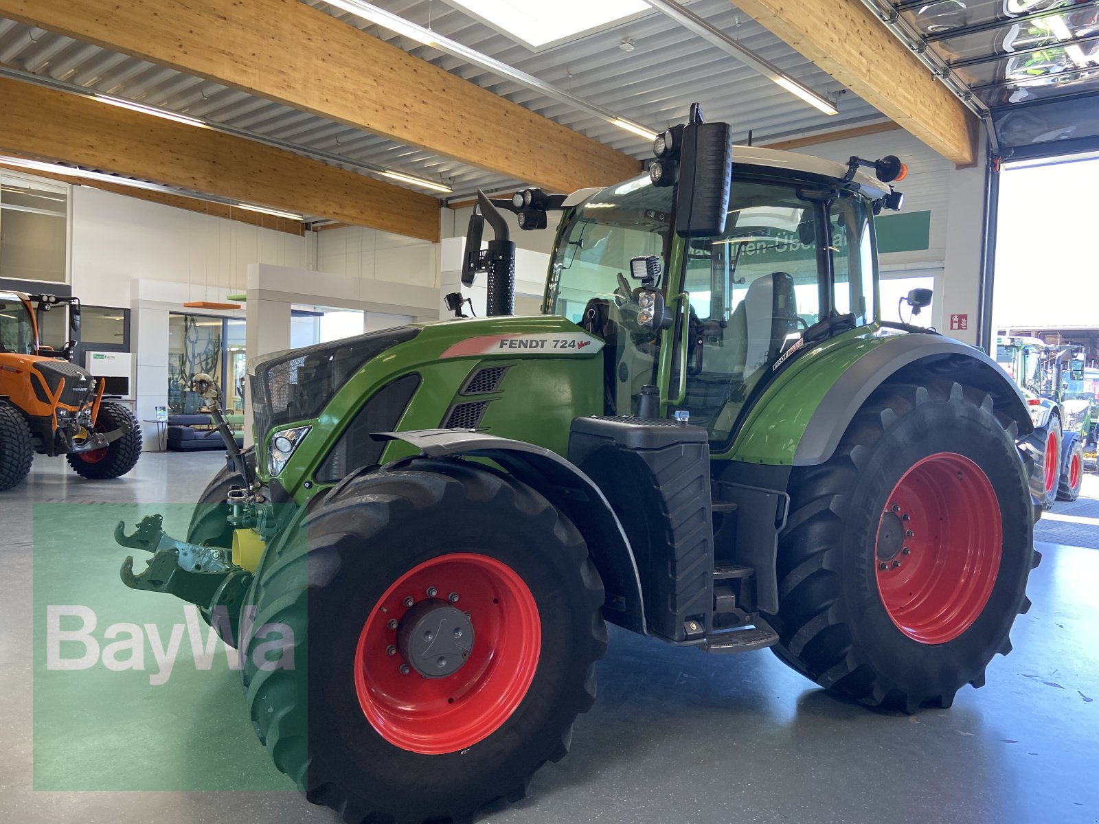 Traktor typu Fendt 724 Vario S 4 Profi Plus, Gebrauchtmaschine w Bamberg (Zdjęcie 3)