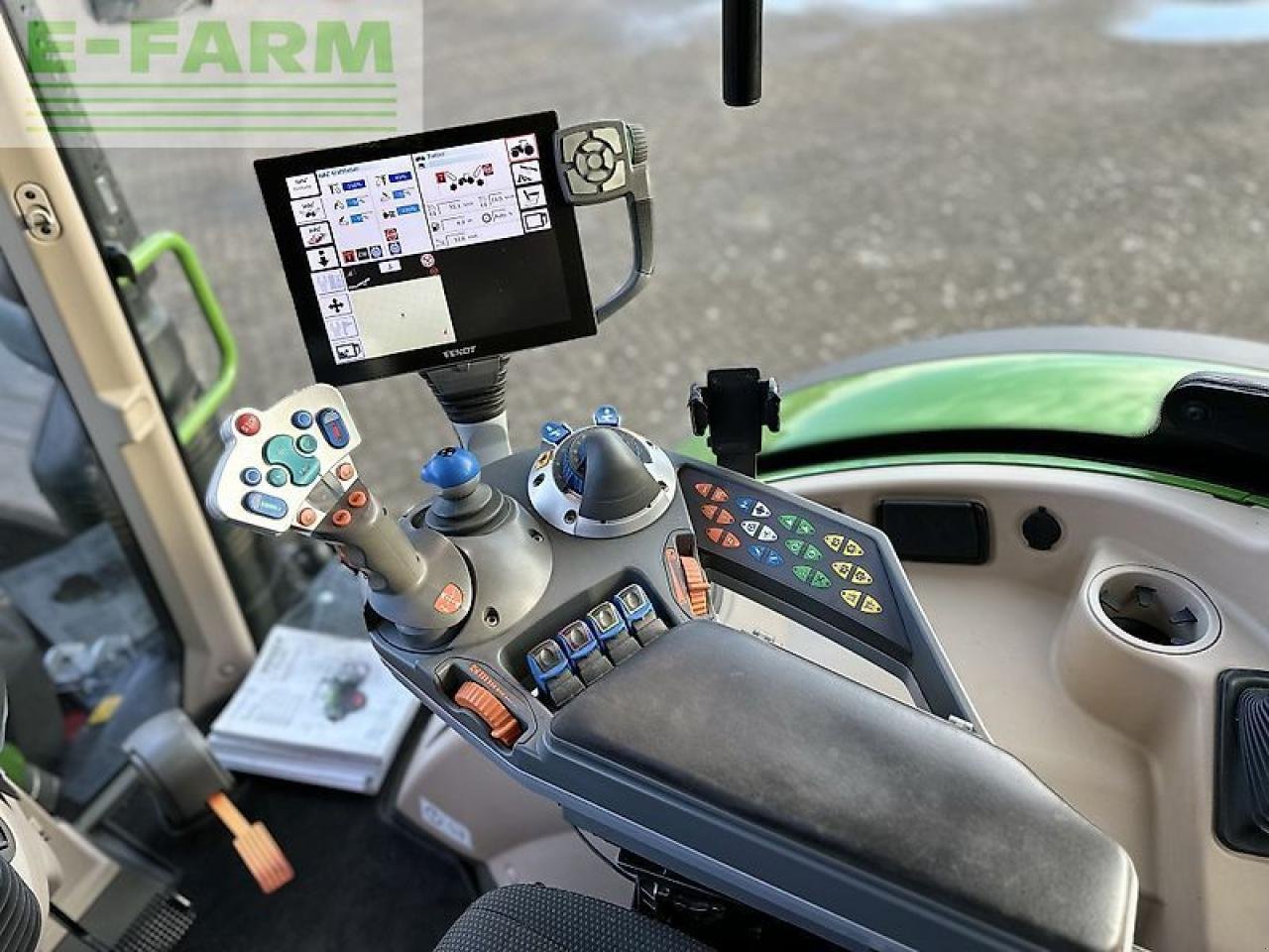 Traktor van het type Fendt 724 vario s4 profi plus rtk ProfiPlus, Gebrauchtmaschine in STADTHAGEN (Foto 7)